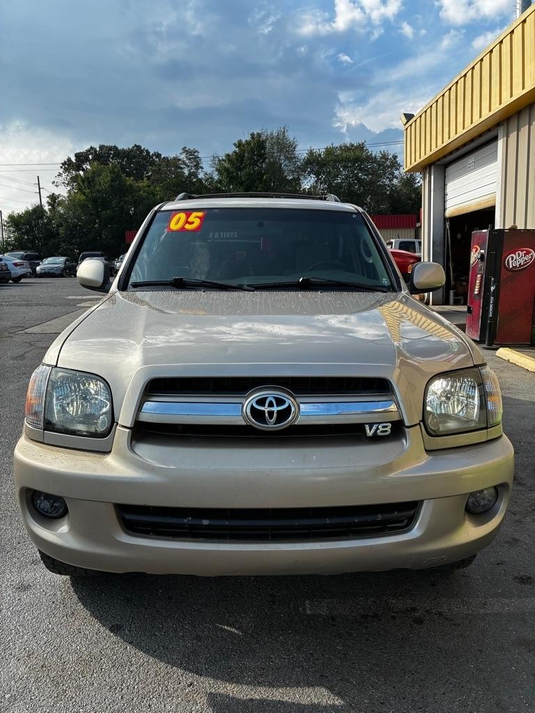 Toyota Sequoia  2005