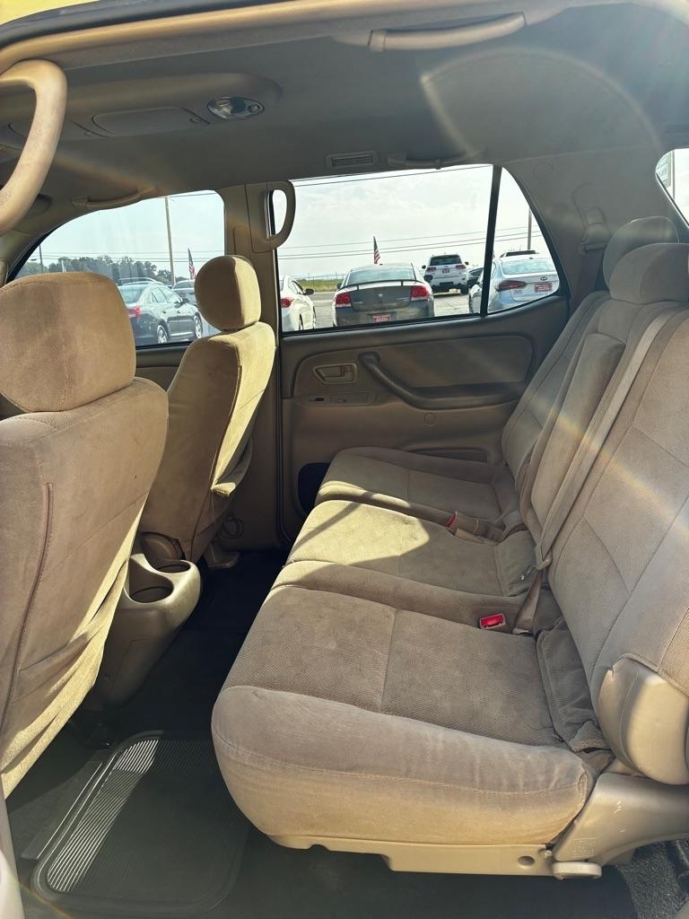 Toyota Sequoia  2005