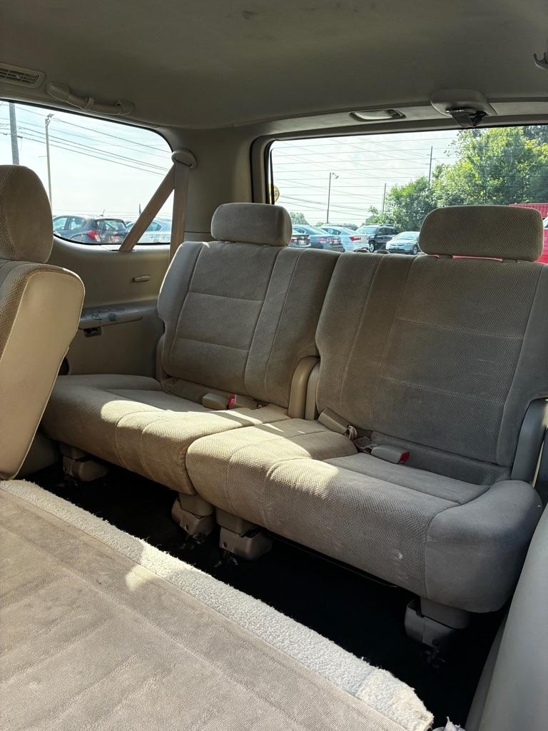Toyota Sequoia  2005