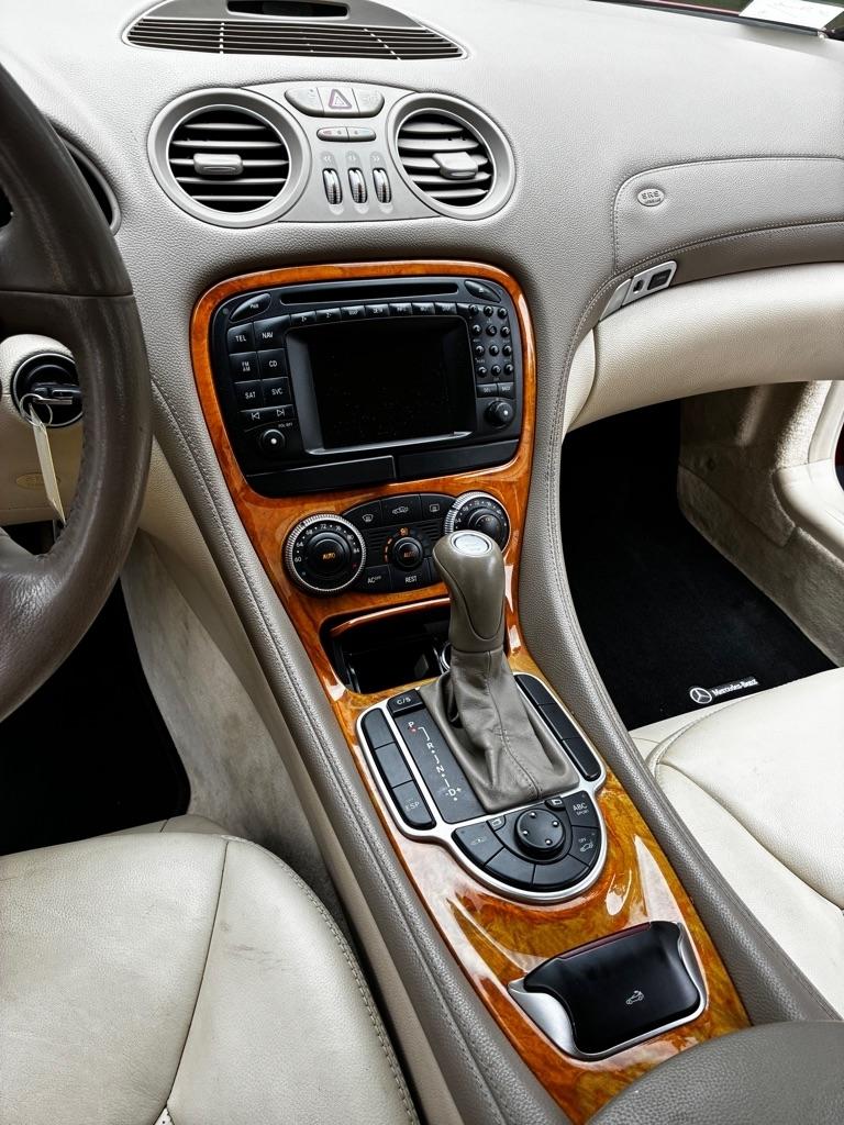 Mercedes-Benz SL-Class  2004