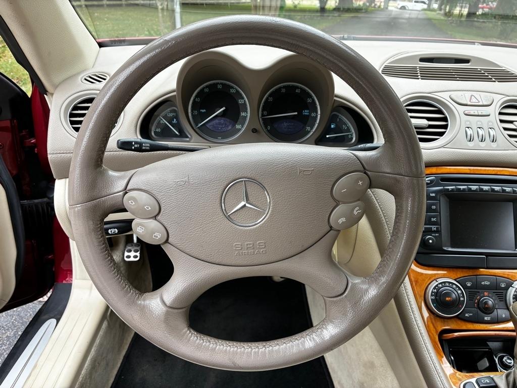 Mercedes-Benz SL-Class  2004