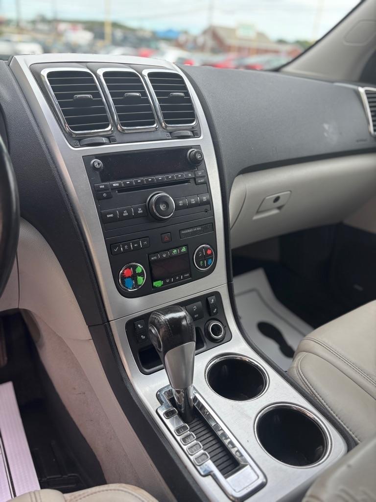 GMC Acadia  2012