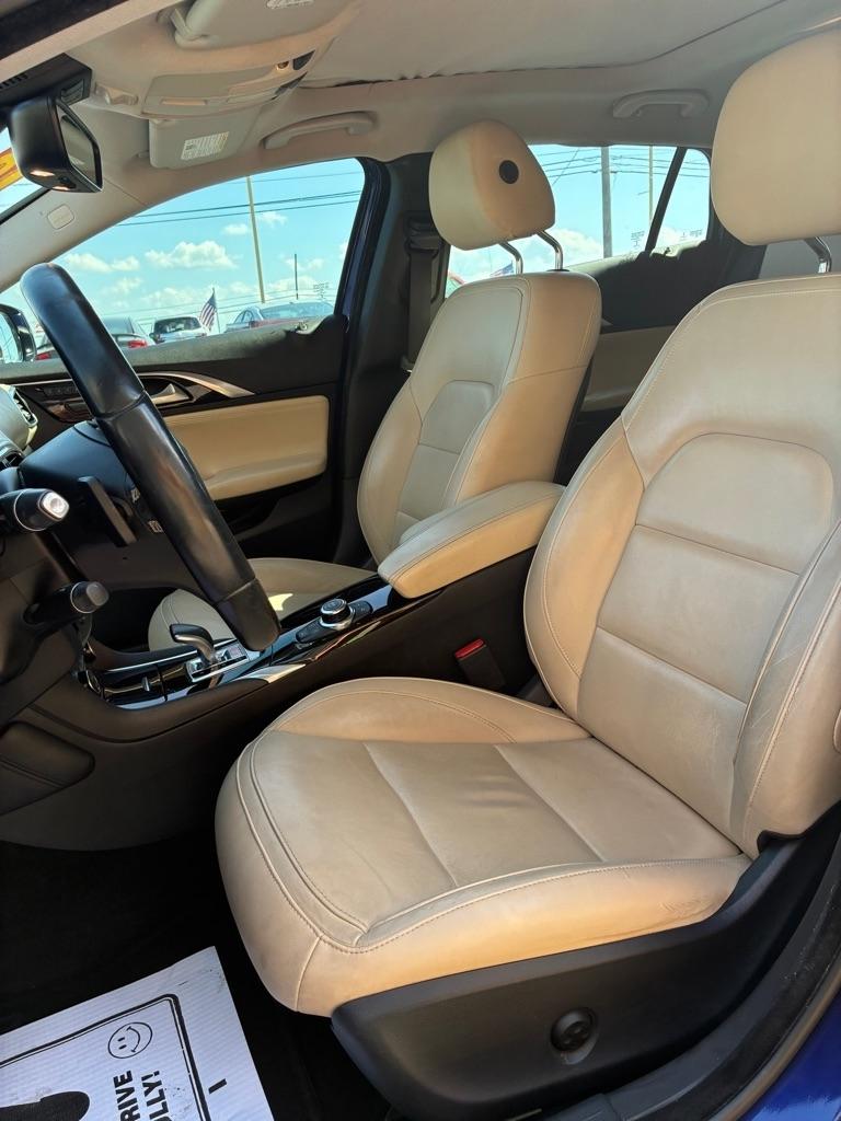 Infiniti QX30  2018