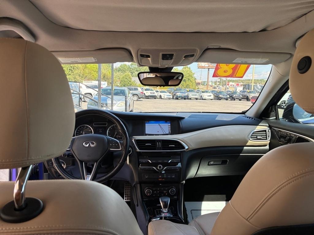 Infiniti QX30  2018