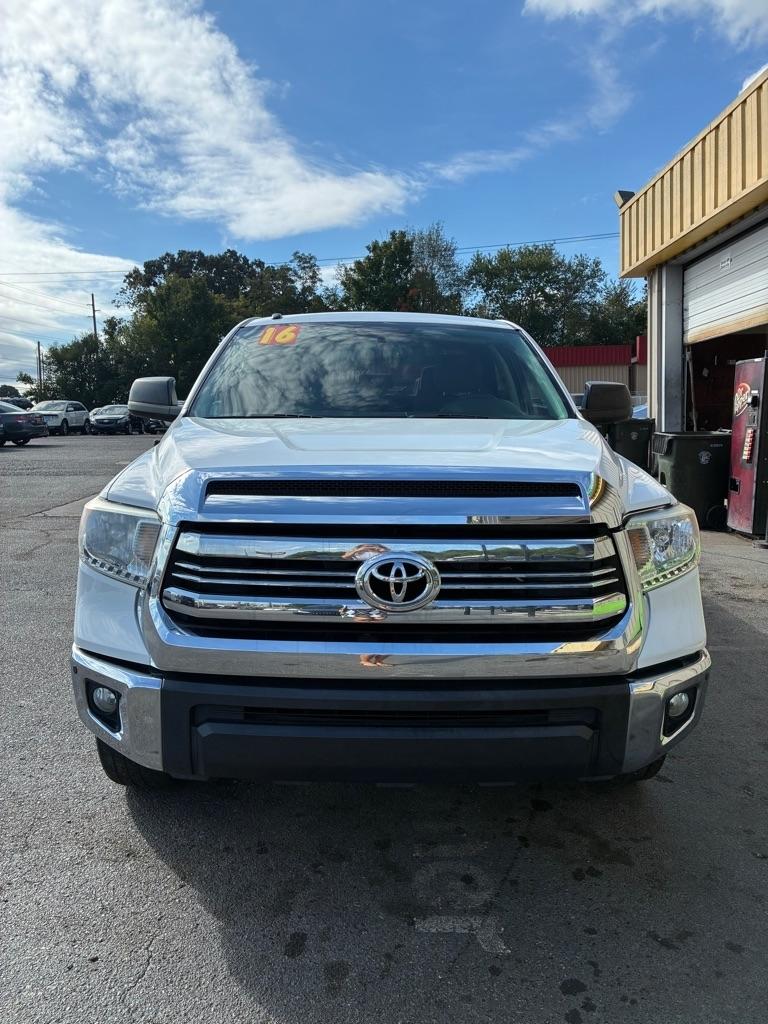Toyota Tundra  2016