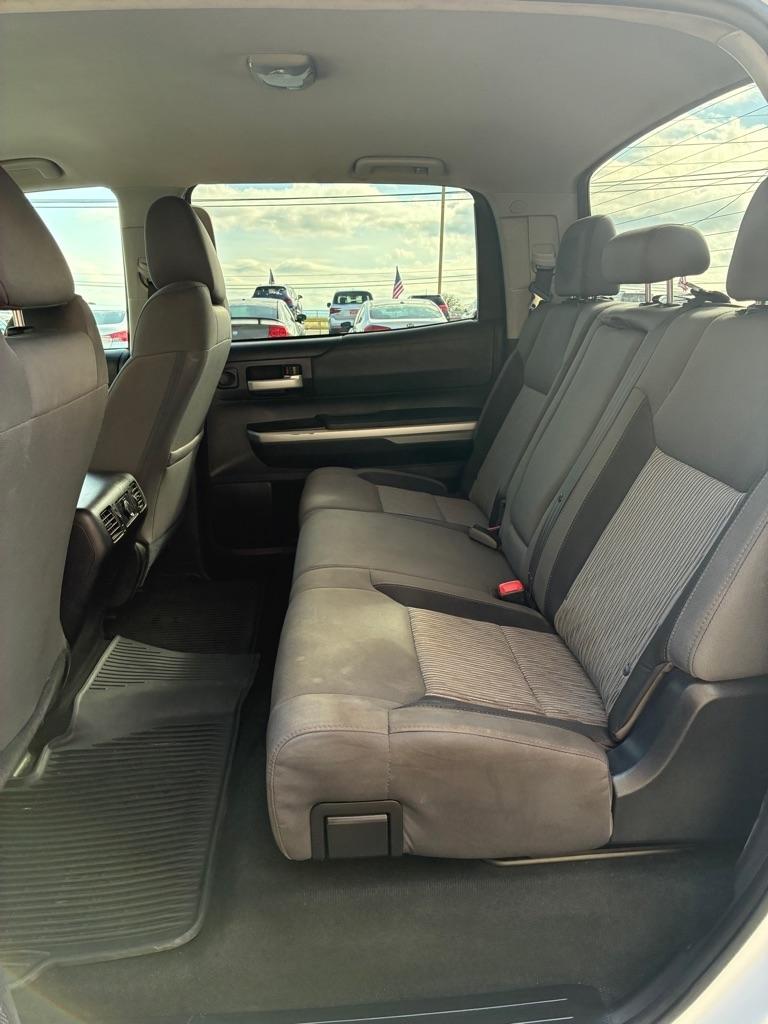 Toyota Tundra  2016