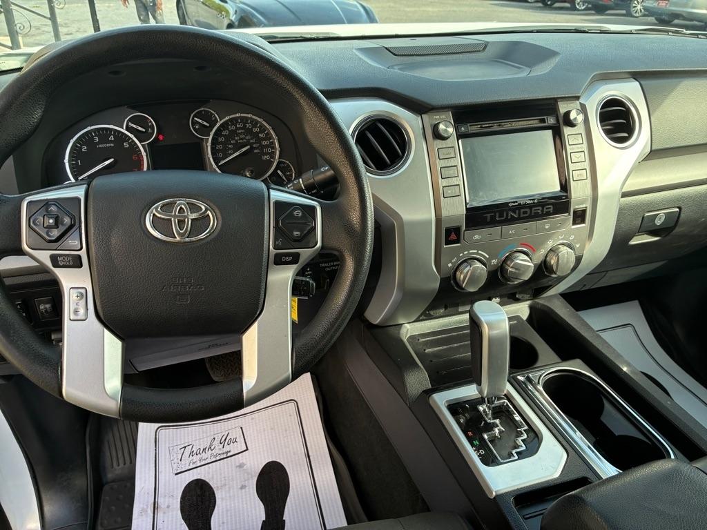 Toyota Tundra  2016