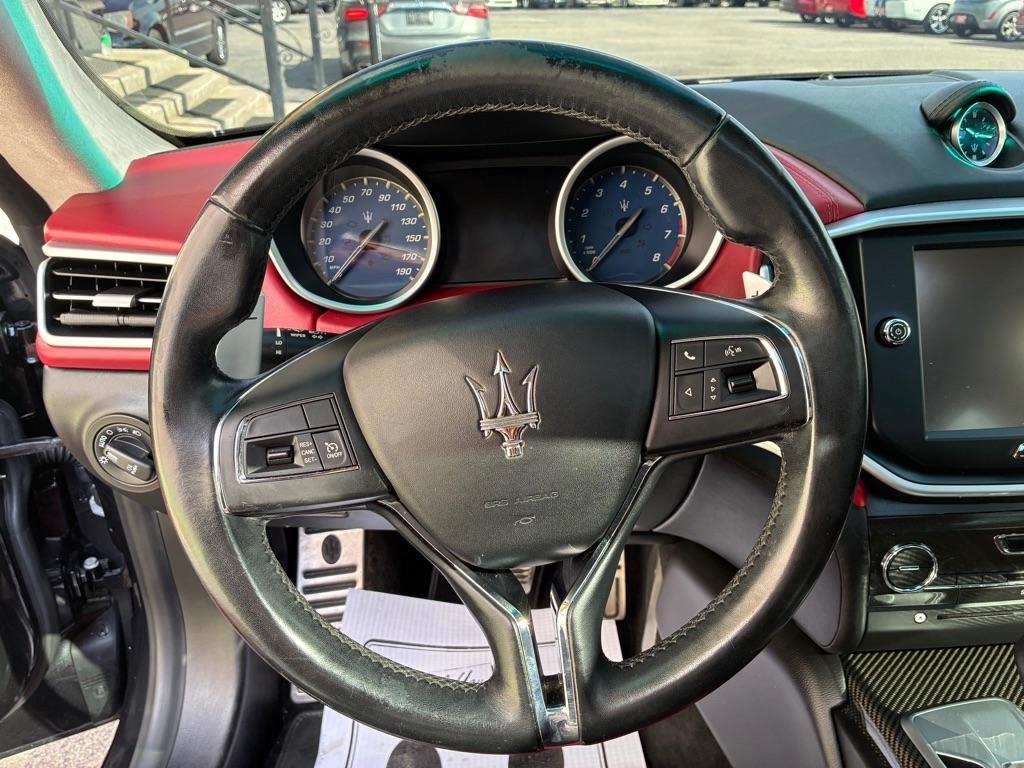 Maserati Ghibli  2015