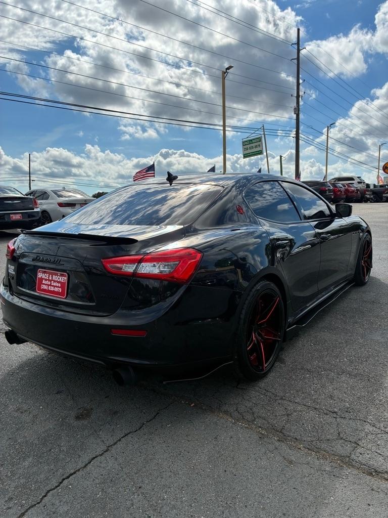 Maserati Ghibli  2015