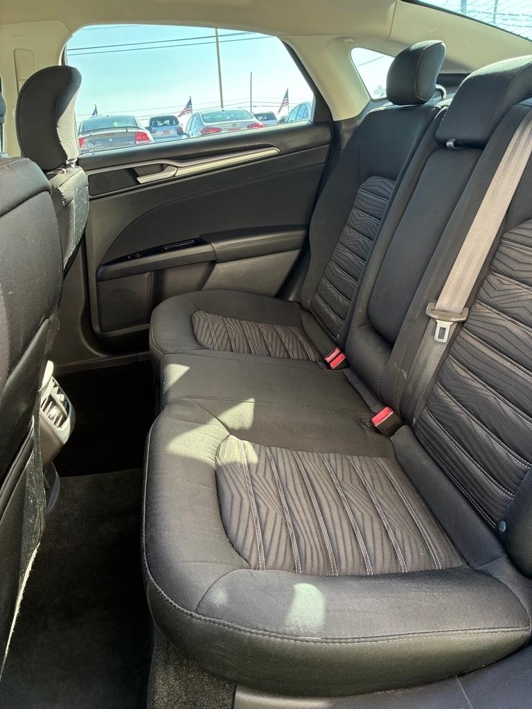 Ford Fusion  2016