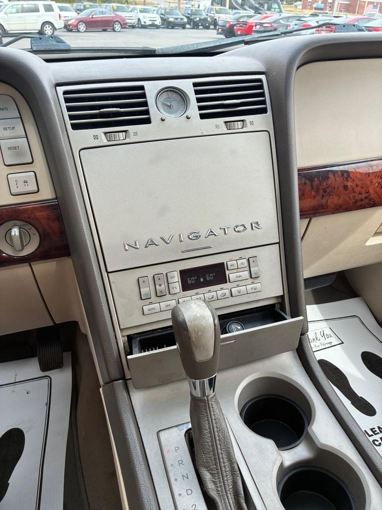 Lincoln Navigator  2004