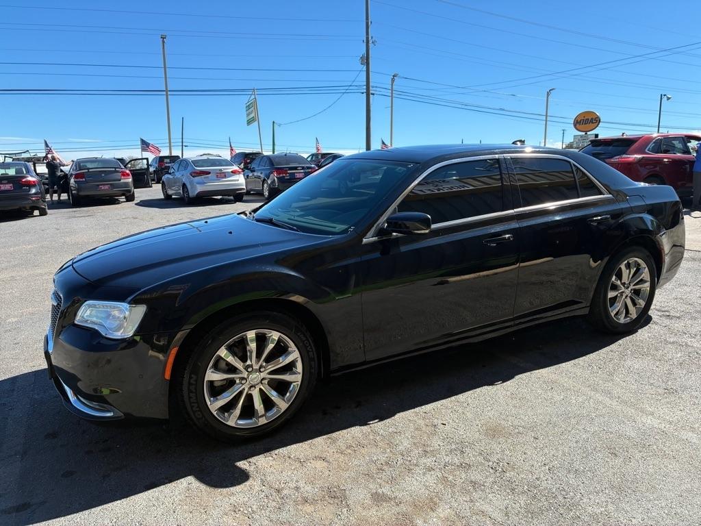 Chrysler 300  2016