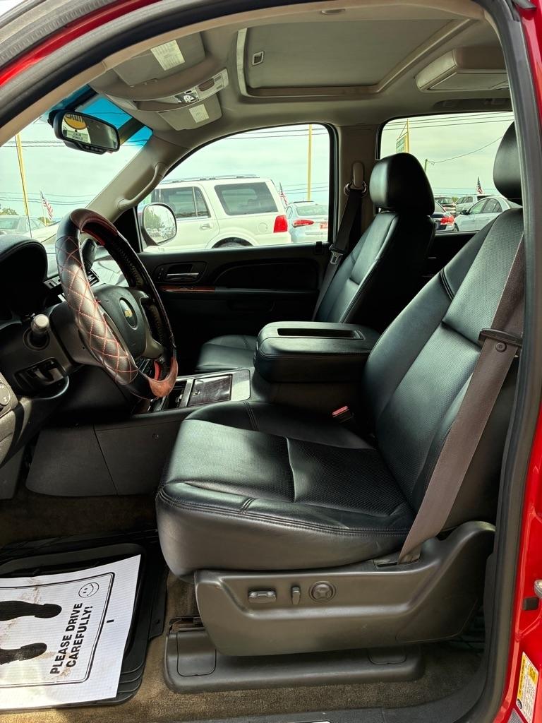 Chevrolet Avalanche  2011