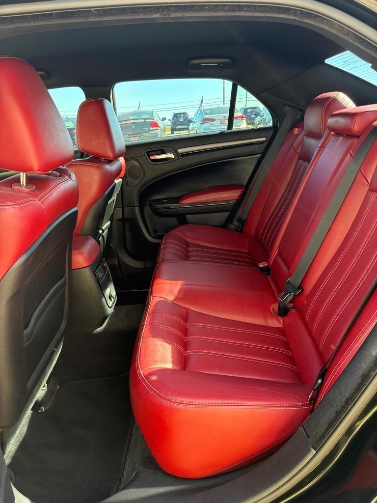 Chrysler 300  2013