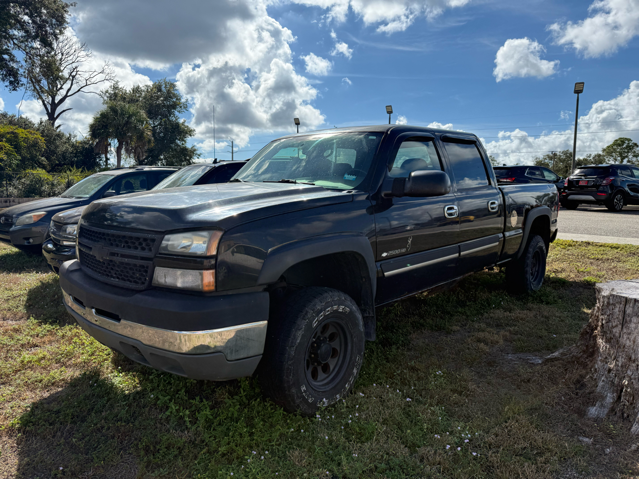 2005 Chevrolet Silverado 2500HD Work Truck Crew Cab Long Bed 4WD
