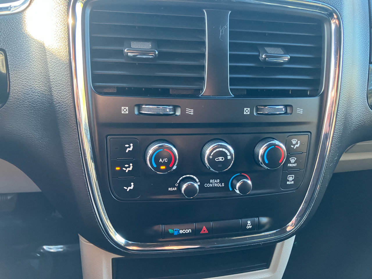 Dodge Grand Caravan SE 2014