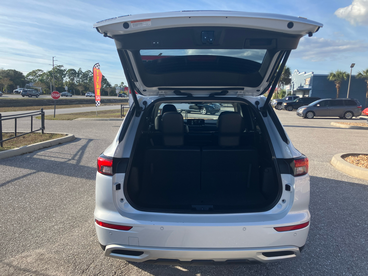 Mitsubishi Outlander SE 2WD 2024