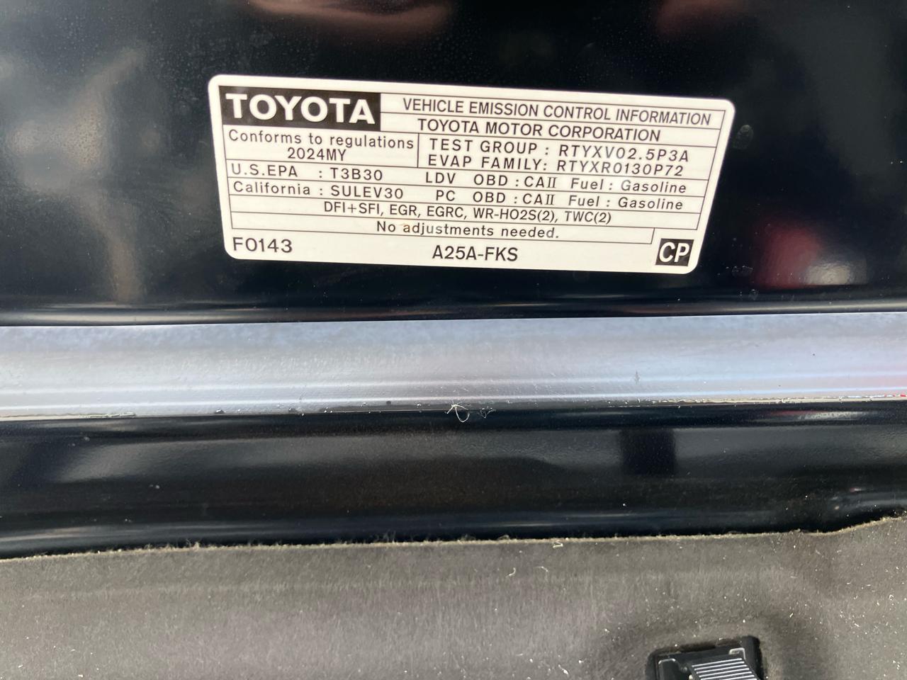 Toyota Camry SE 2024