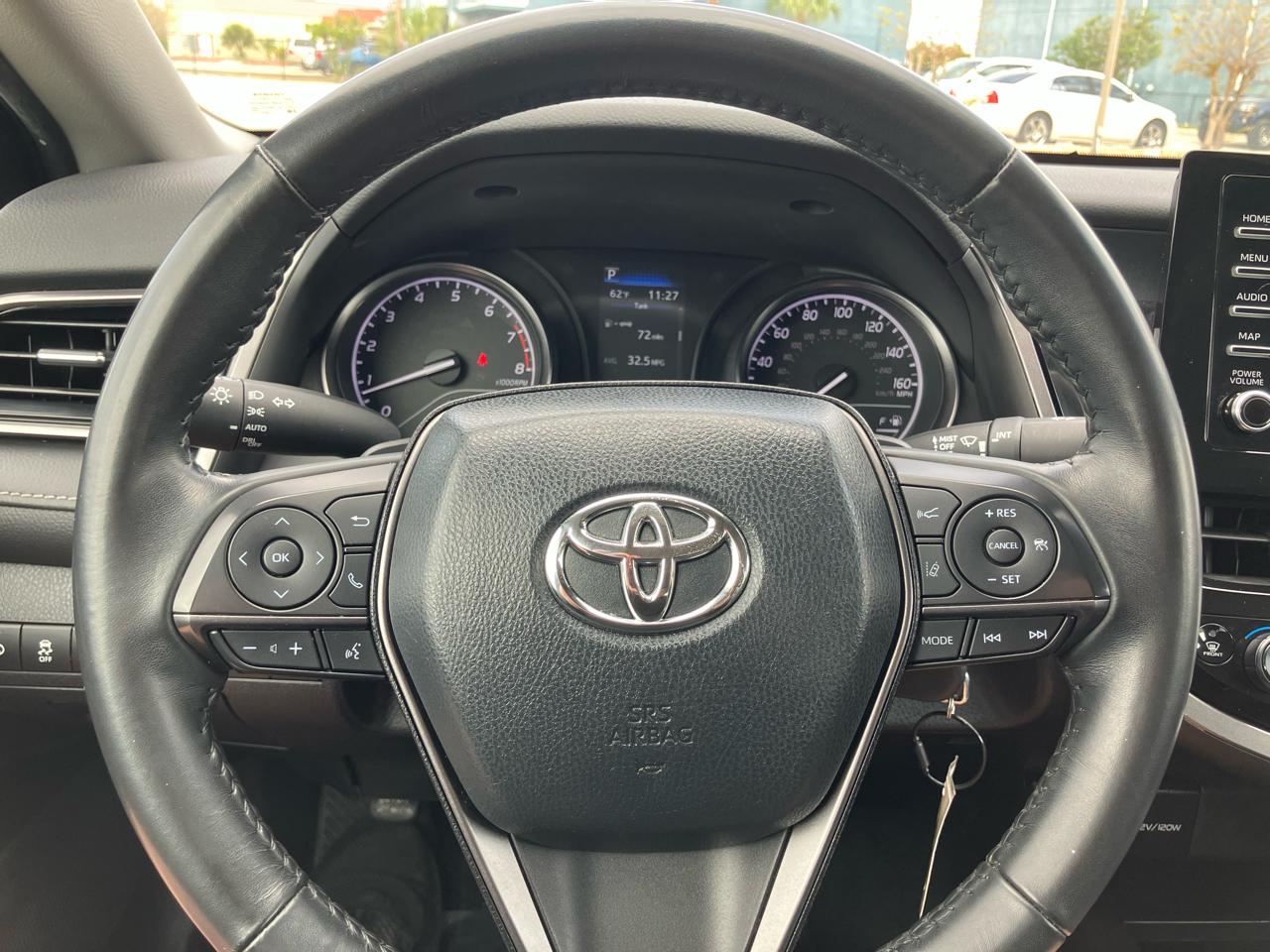 Toyota Camry SE 2024