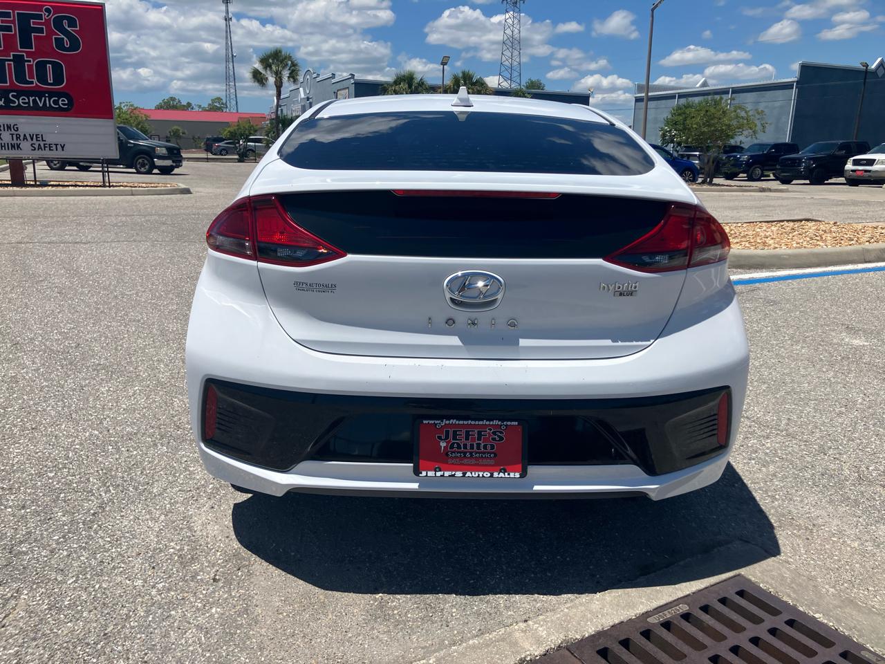 Hyundai Ioniq Hybrid Blue 2019