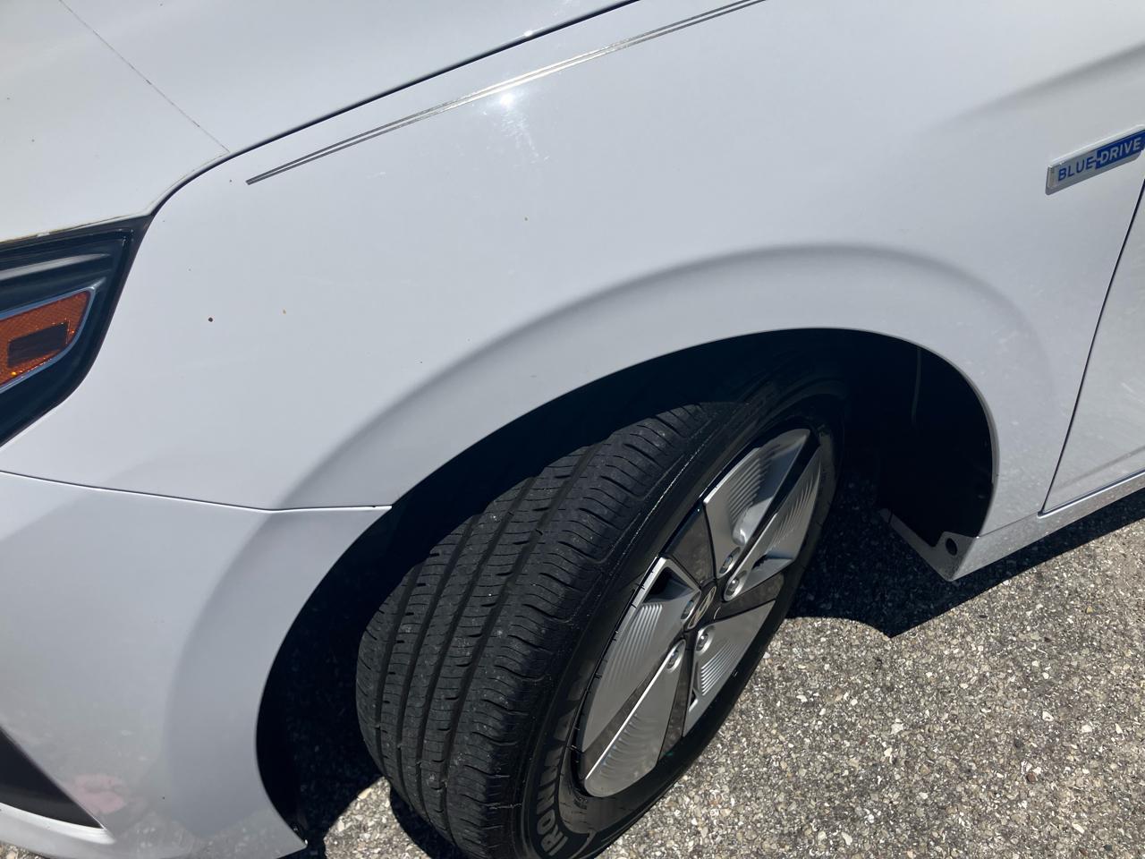 Hyundai Ioniq Hybrid Blue 2019