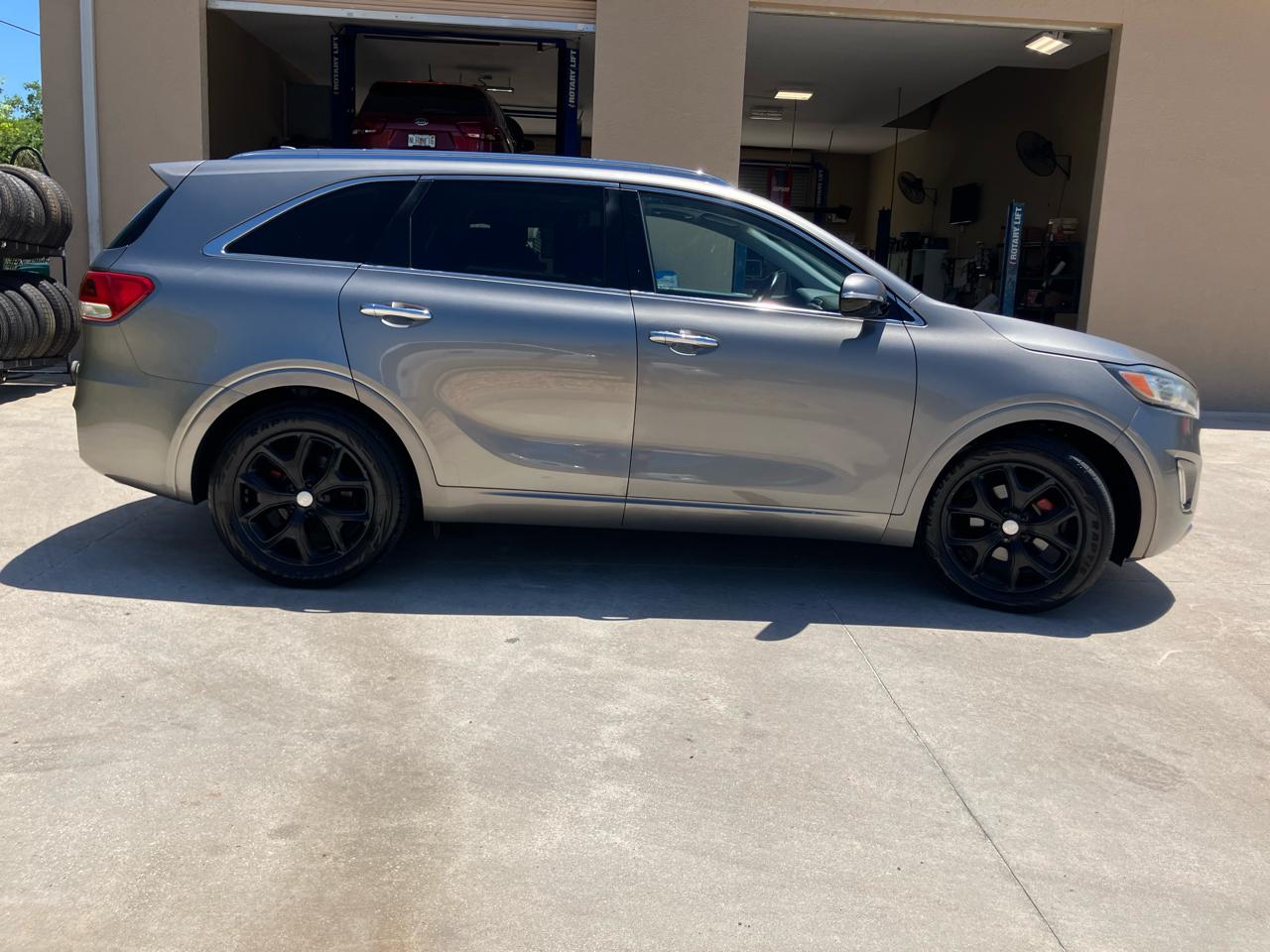 Kia Sorento SX V6 2WD 2016