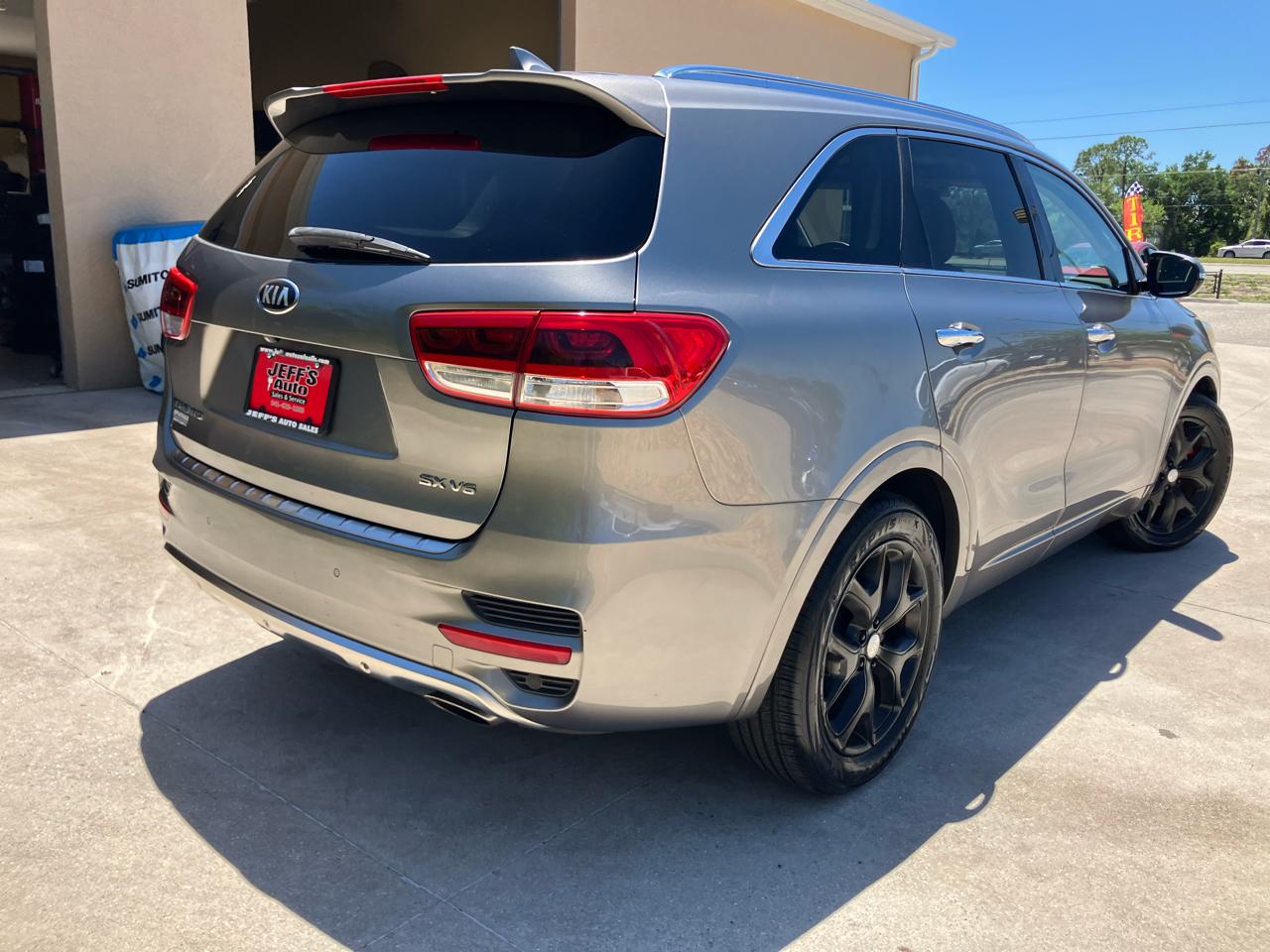 Kia Sorento SX V6 2WD 2016