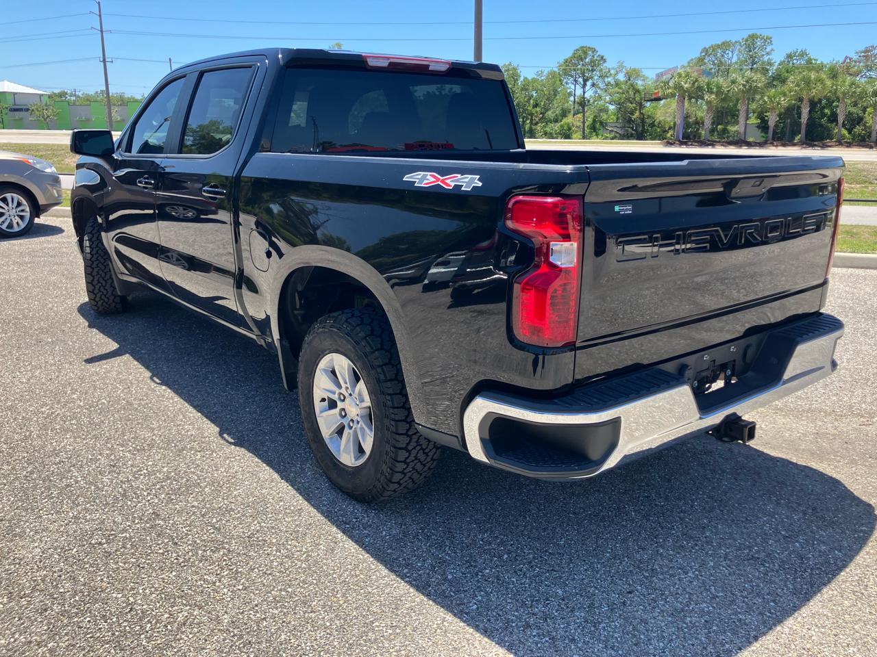 Chevrolet Silverado 1500 LT Crew Cab 4WD 2021