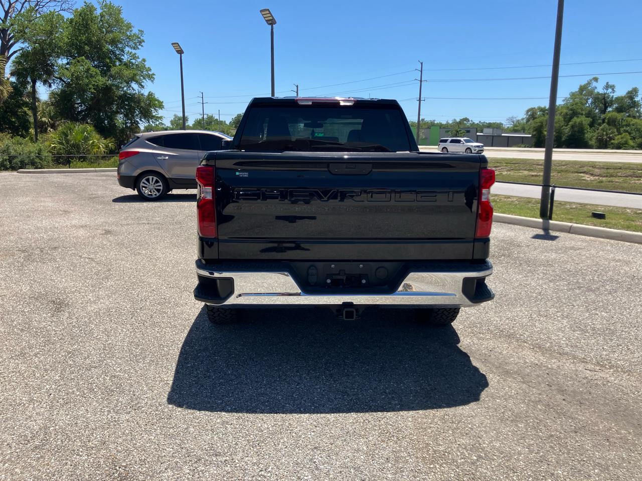 Chevrolet Silverado 1500 LT Crew Cab 4WD 2021