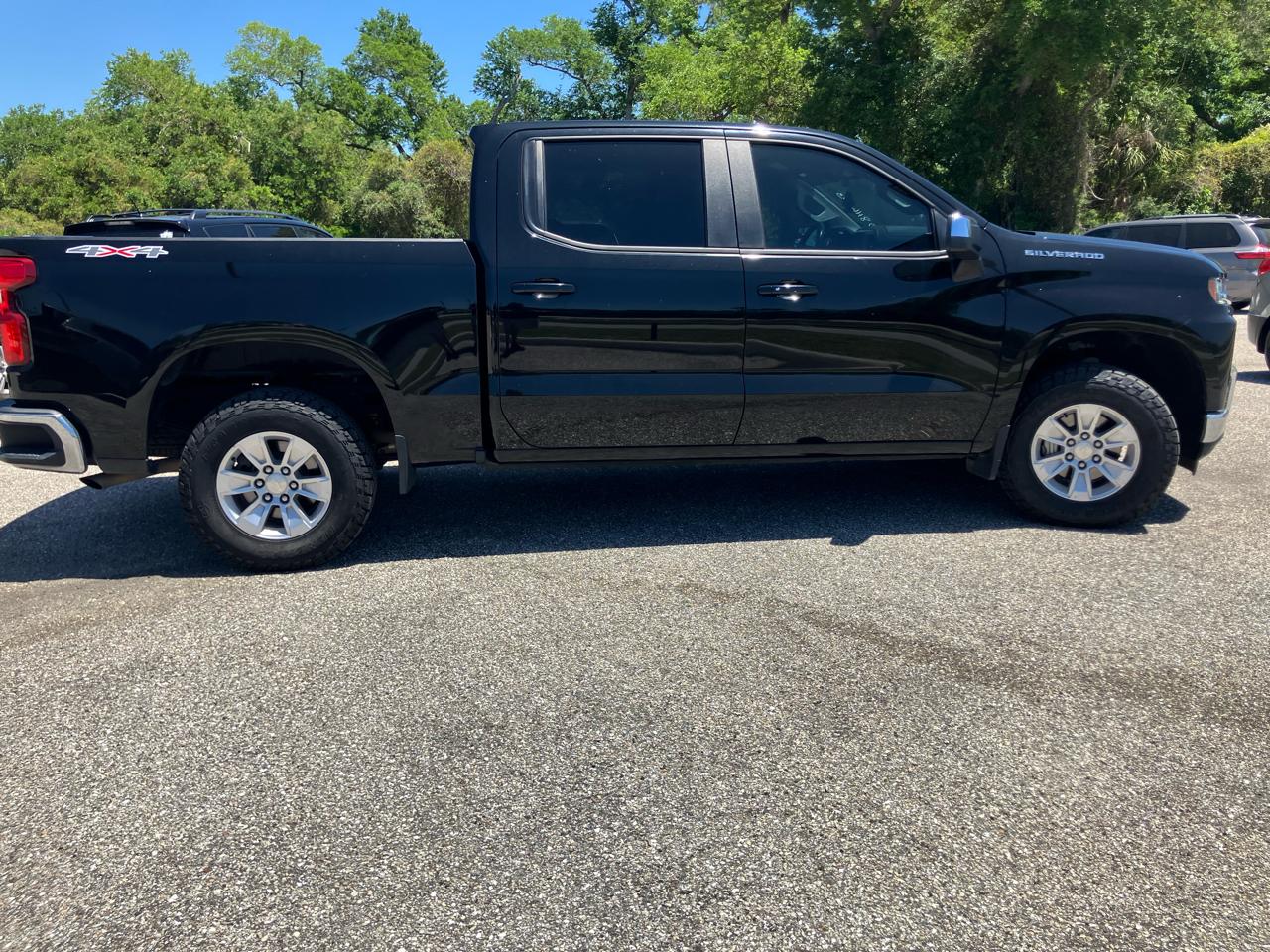 Chevrolet Silverado 1500 LT Crew Cab 4WD 2021
