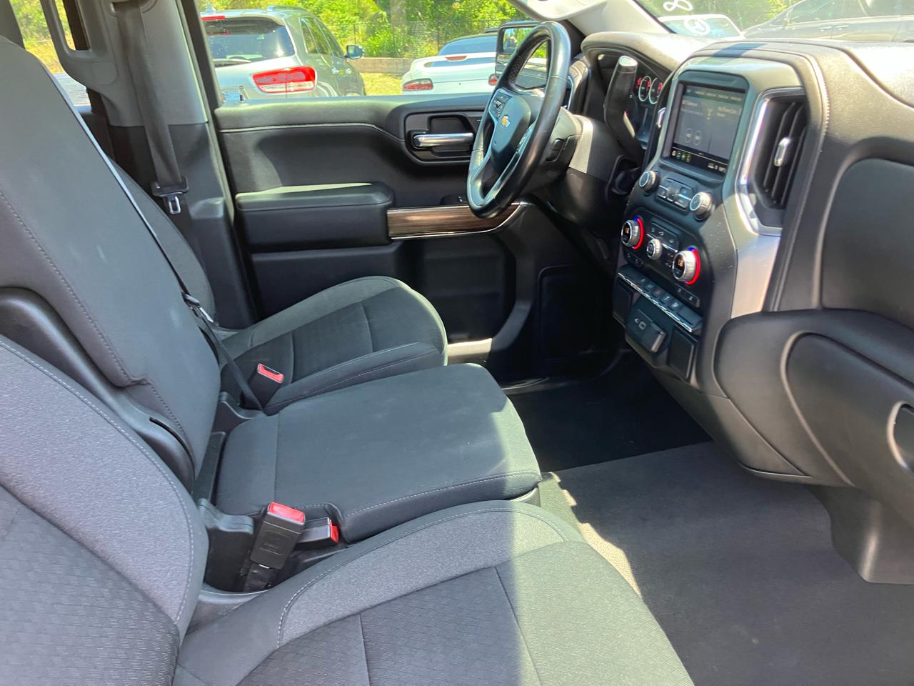 Chevrolet Silverado 1500 LT Crew Cab 4WD 2021