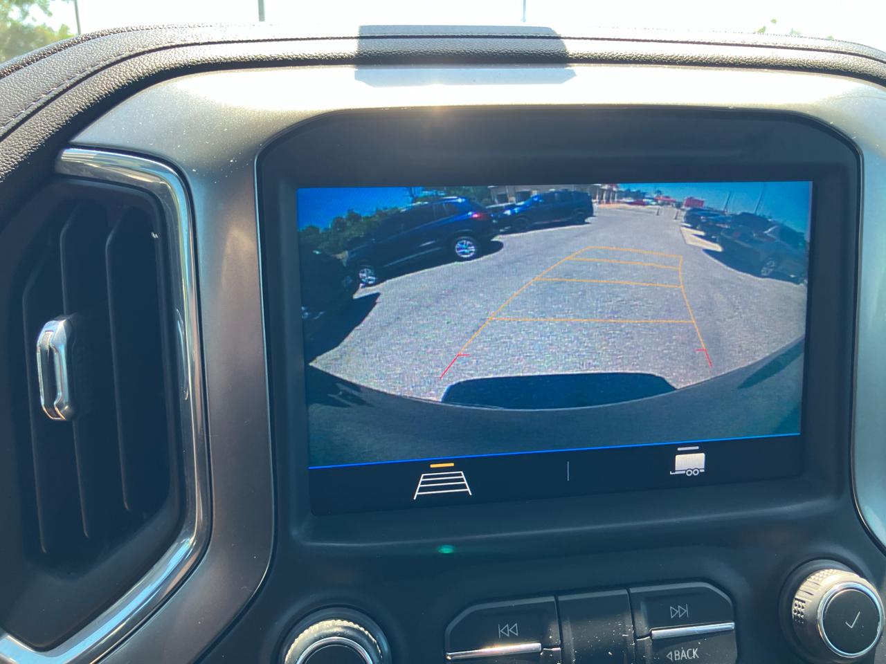 Chevrolet Silverado 1500 LT Crew Cab 4WD 2021