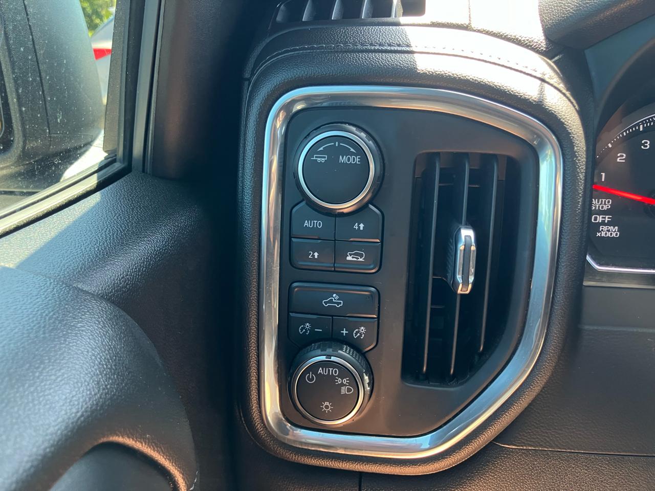 Chevrolet Silverado 1500 LT Crew Cab 4WD 2021