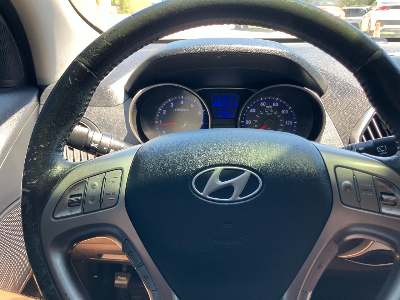 Hyundai Tucson GLS 2WD 2011