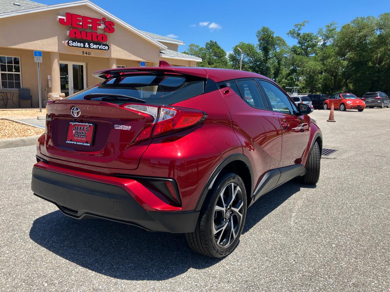 Toyota C-HR LE 2019
