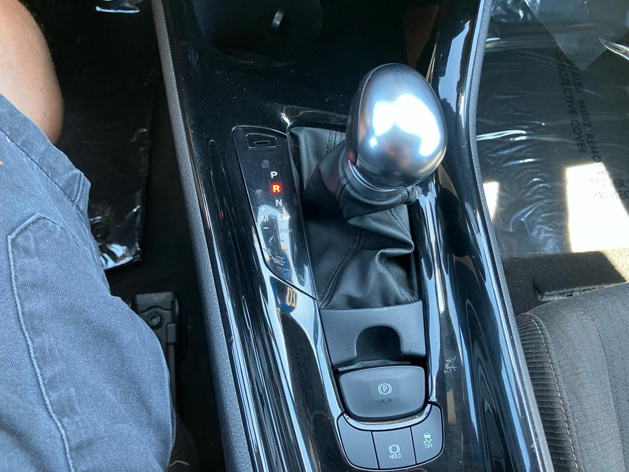 Toyota C-HR LE 2019