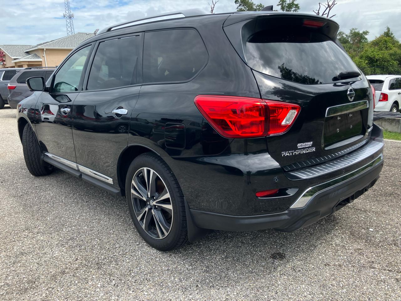 Nissan Pathfinder Platinum 2WD 2019