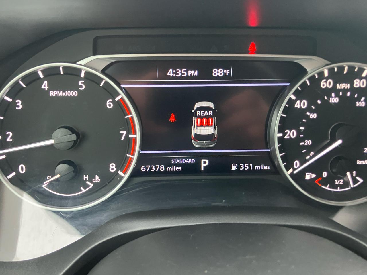 2024 Nissan Rogue SV - Photo 12