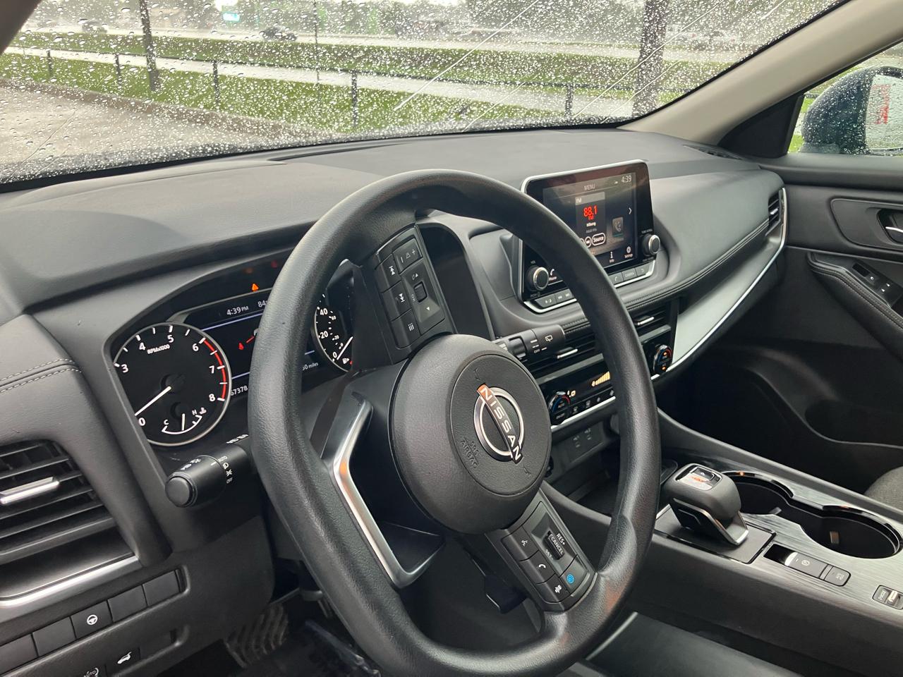 2024 Nissan Rogue SV - Photo 22
