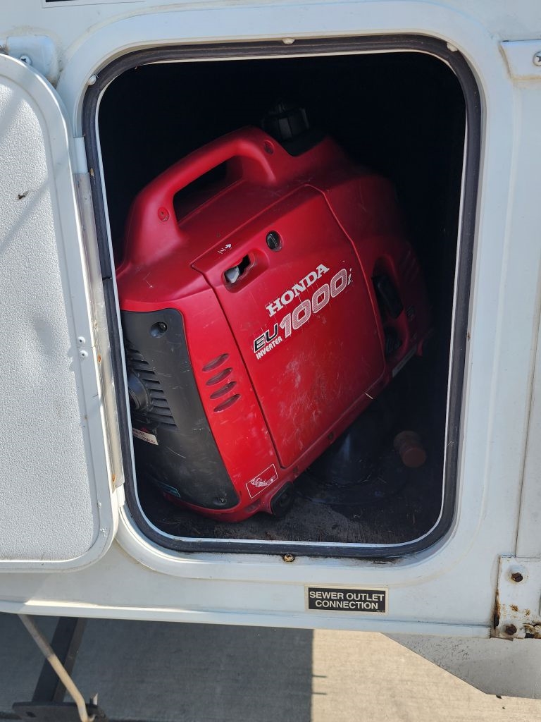 Dodge Ram 3500 ST Quad Cab 8-ft. Bed 2WD 1998 Dodge Ram 3500 ST Quad Cab 8-ft. Bed 2WD 1998