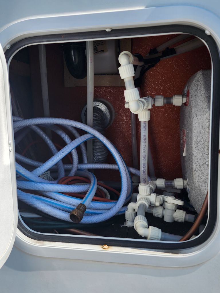 Dodge Ram 3500 ST Quad Cab 8-ft. Bed 2WD 1998 Dodge Ram 3500 ST Quad Cab 8-ft. Bed 2WD 1998