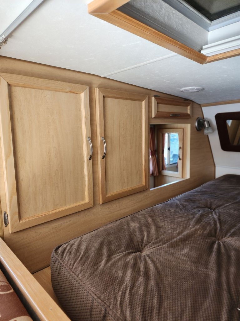 Dodge Ram 3500 ST Quad Cab 8-ft. Bed 2WD 1998 Dodge Ram 3500 ST Quad Cab 8-ft. Bed 2WD 1998