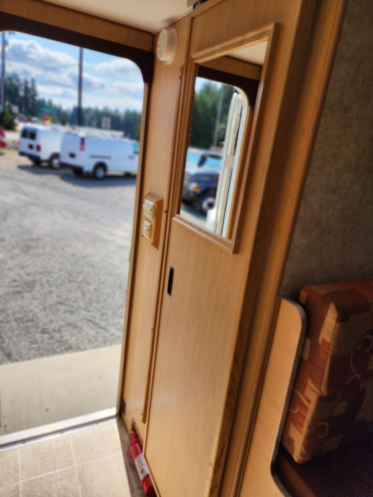 Dodge Ram 3500 ST Quad Cab 8-ft. Bed 2WD 1998 Dodge Ram 3500 ST Quad Cab 8-ft. Bed 2WD 1998