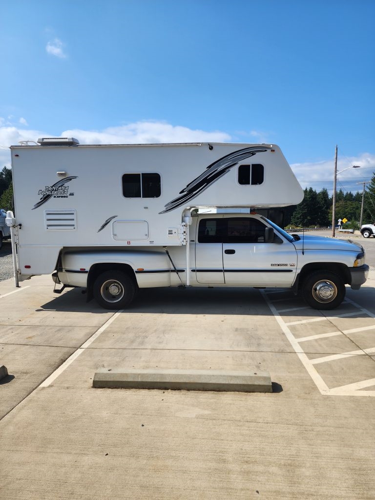 Dodge Ram 3500 ST Quad Cab 8-ft. Bed 2WD 1998
