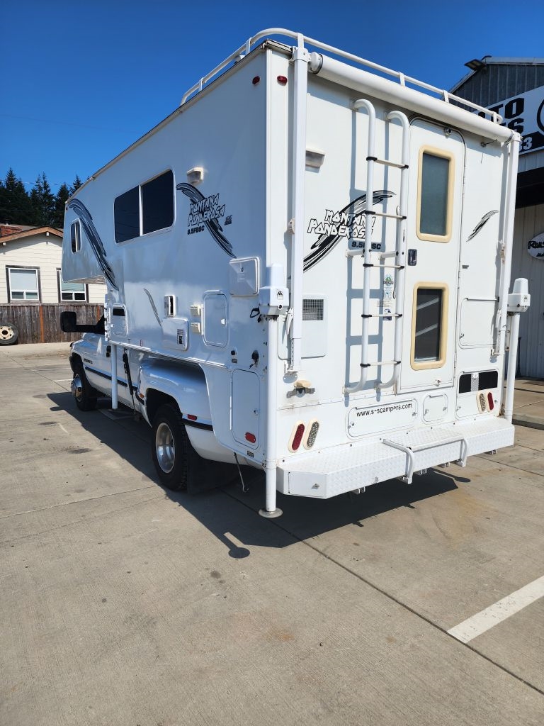 Dodge Ram 3500 ST Quad Cab 8-ft. Bed 2WD 1998