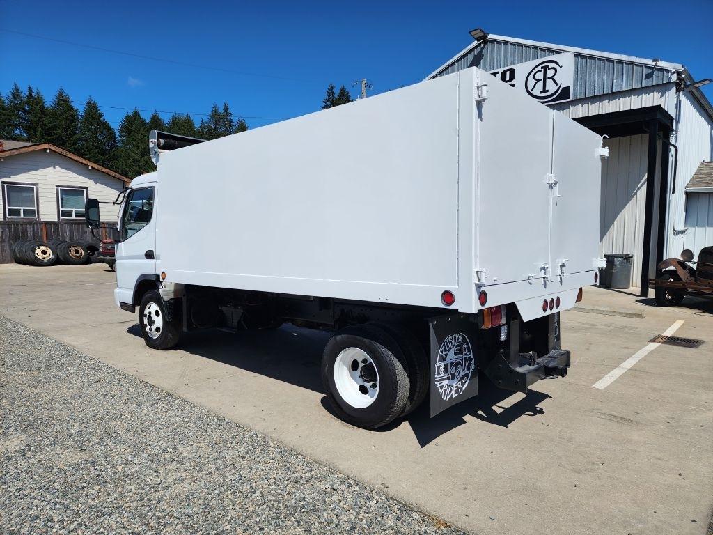 Mitsubishi Fuso FE84D  2007