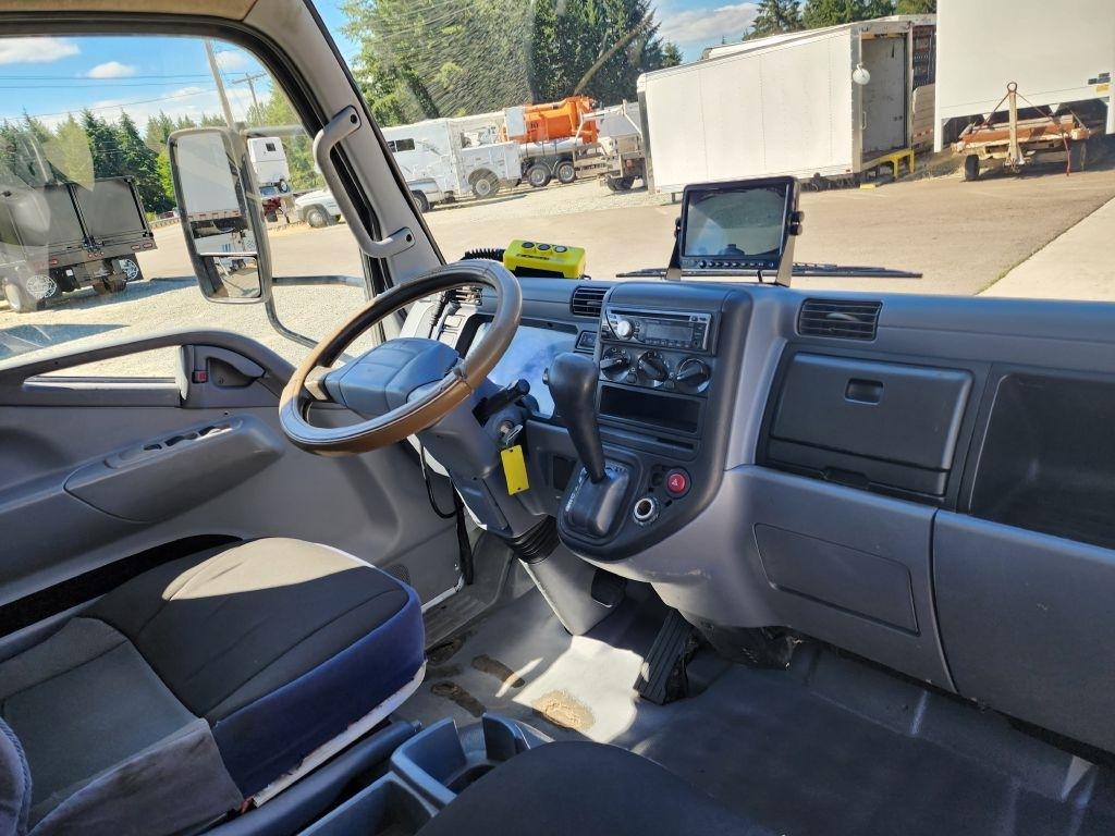 Mitsubishi Fuso FE84D  2007