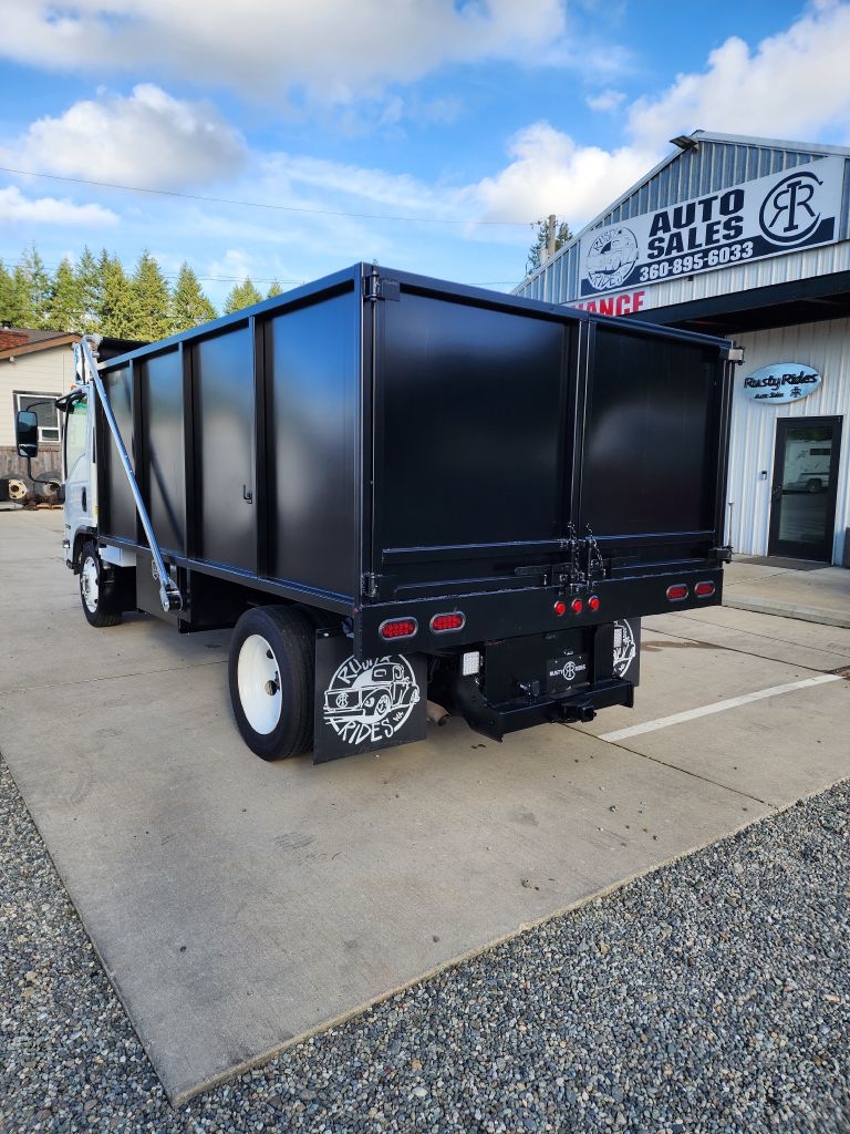 Isuzu Trucks NPR HD  2023