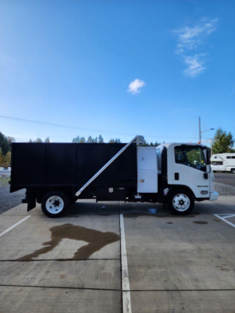 Isuzu Trucks NPR HD  2023