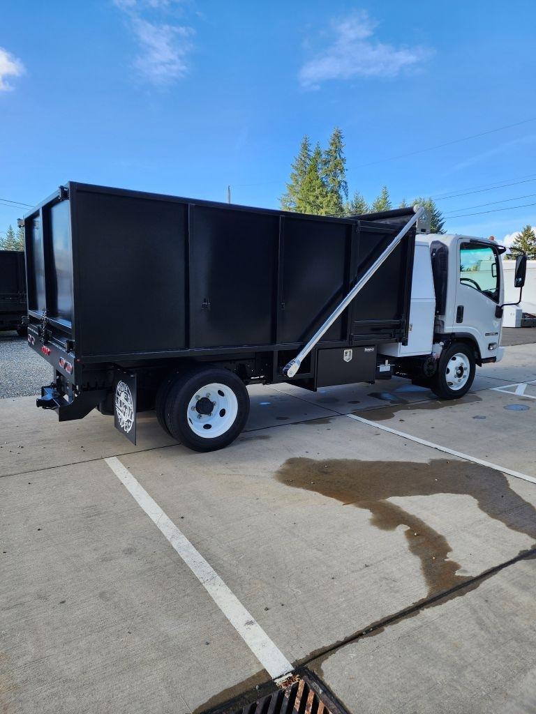 Isuzu Trucks NPR HD  2023